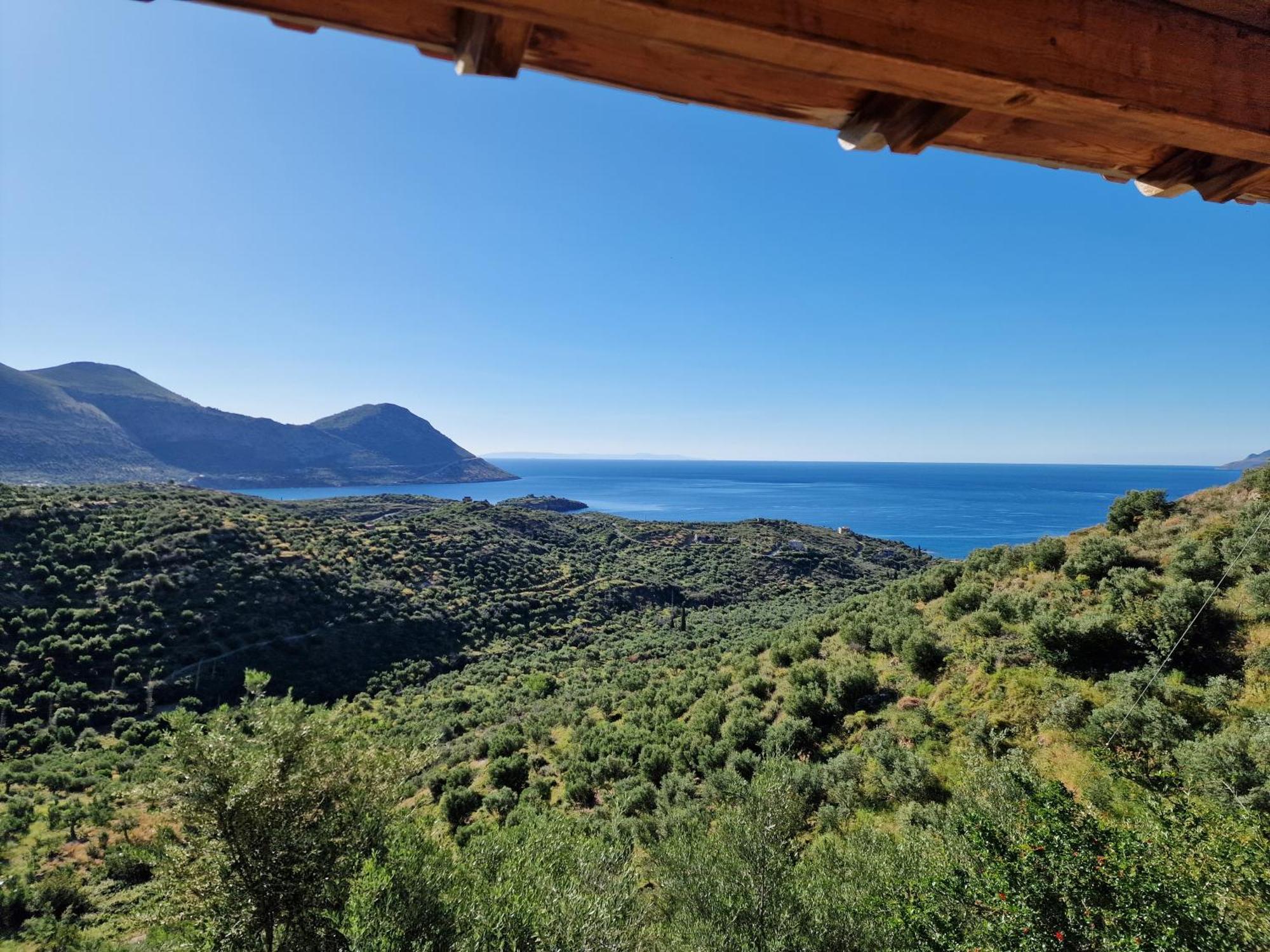 Archontoula's Holiday home *